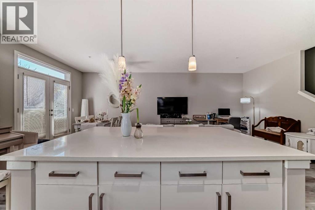 220, 7 Westpark Common Sw, Calgary, Alberta  T3H 0Y4 - Photo 6 - A2306766