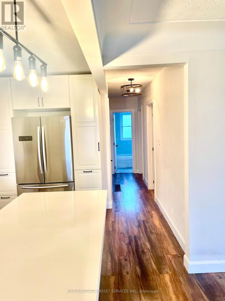 Main Fl - 374 East 16th Street, Hamilton, Ontario  L9A 4K3 - Photo 5 - X13028448