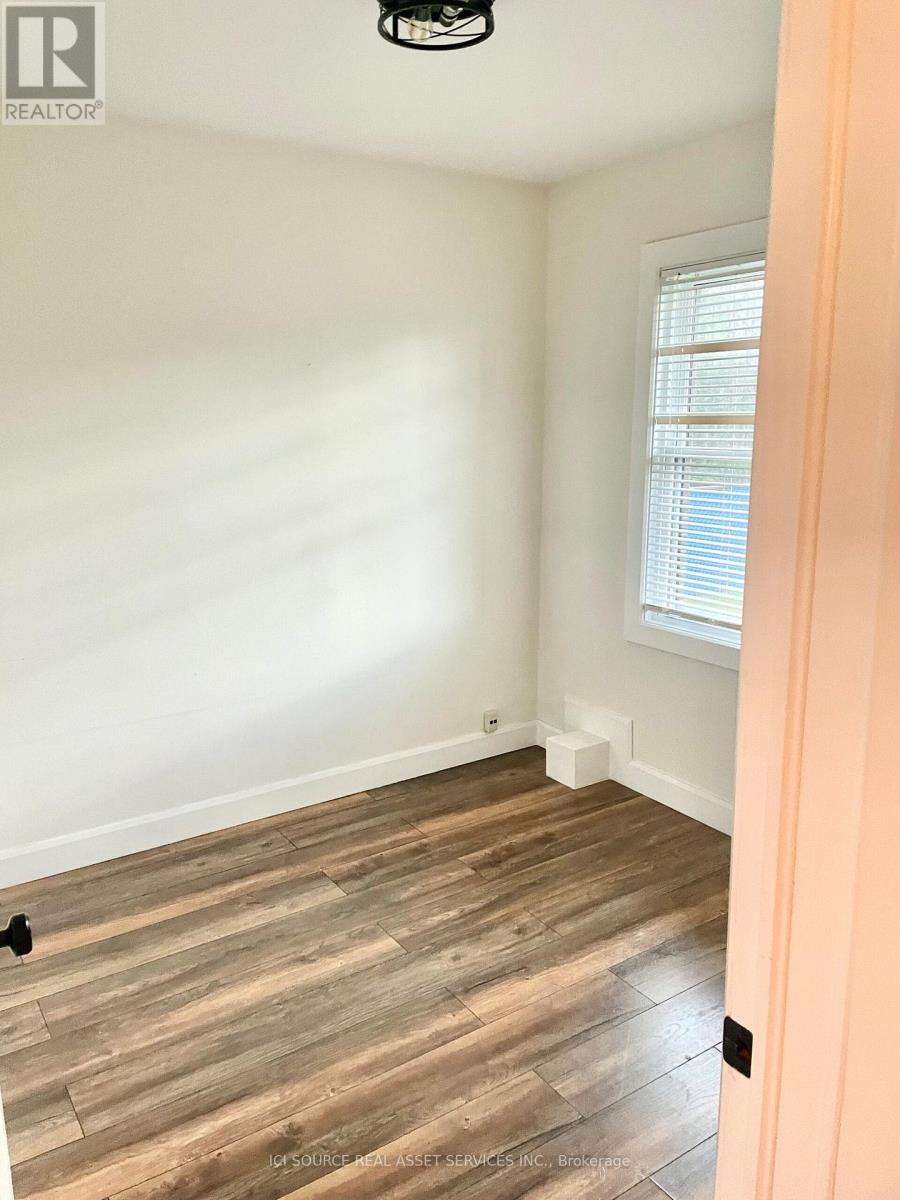 Main Fl - 374 East 16th Street, Hamilton, Ontario  L9A 4K3 - Photo 8 - X13028448