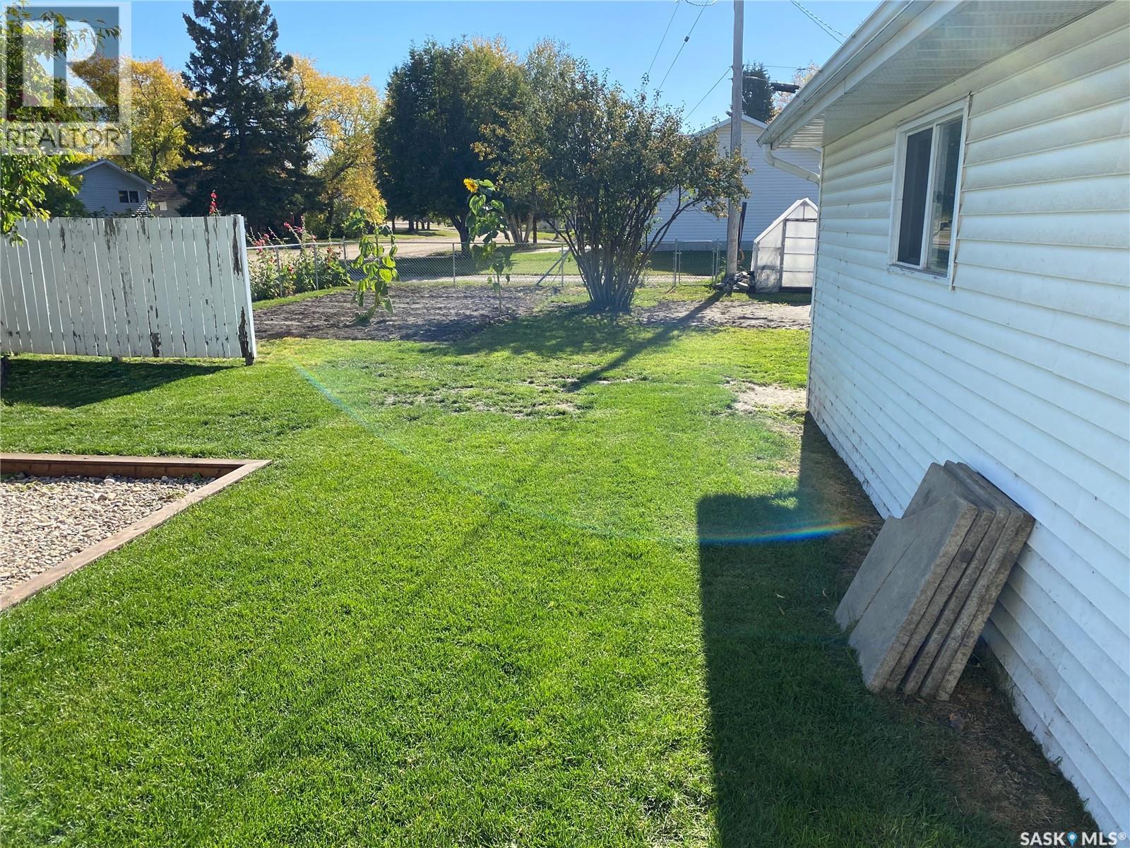 3351 3rd Avenue, Carrot River, Saskatchewan  S0E 0L0 - Photo 19 - SK034450