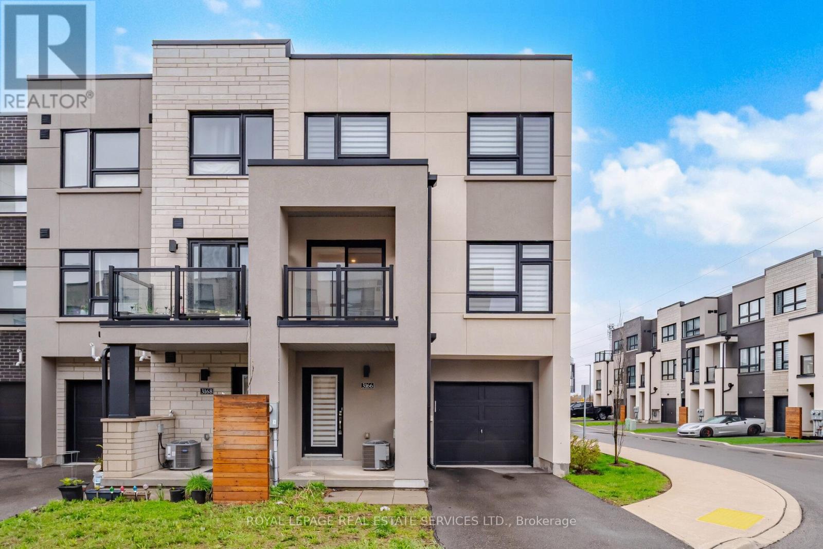 3166 LOTUS COMMON, Burlington, Ontario