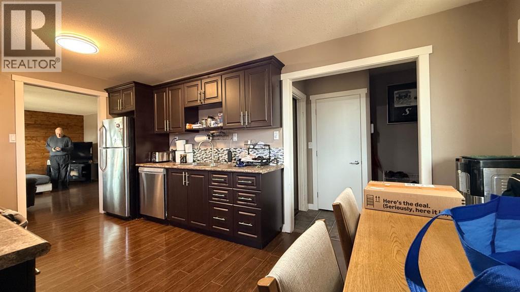 403 5 Street, Marwayne, Alberta  T0B 2X0 - Photo 11 - A2306733
