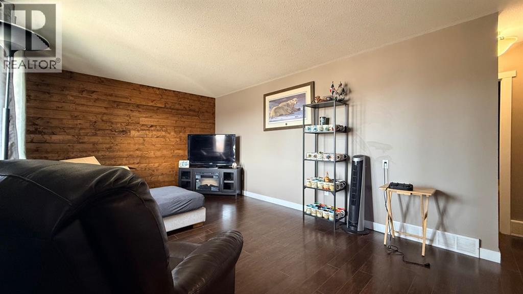 403 5 Street, Marwayne, Alberta  T0B 2X0 - Photo 13 - A2306733