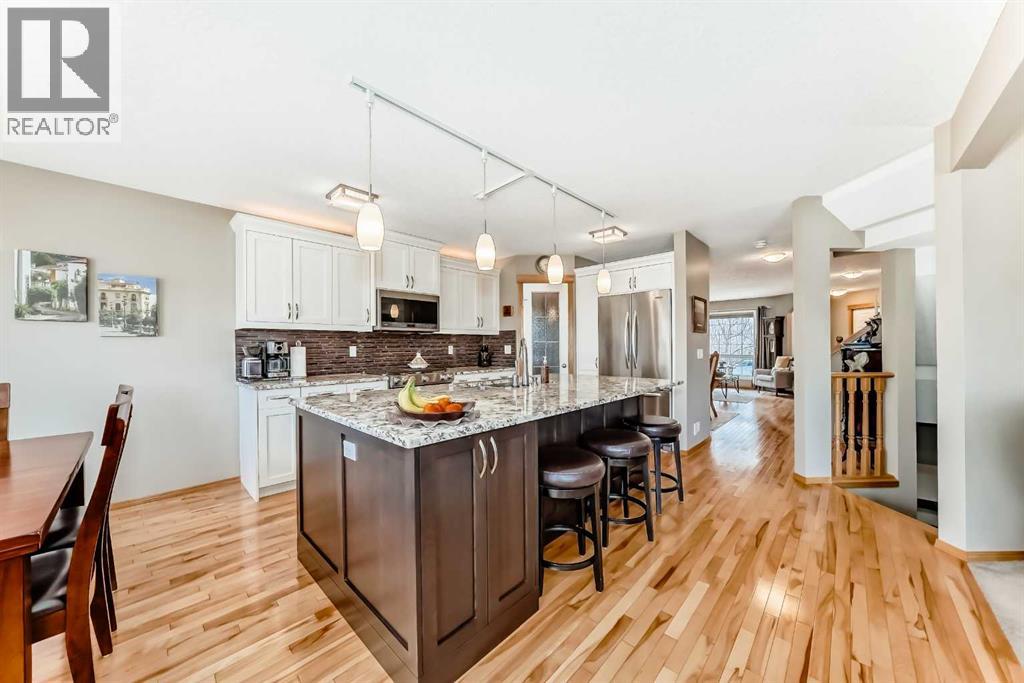 32 Shawbrooke Park Sw, Calgary, Alberta  T2Y 4L8 - Photo 7 - A2305410