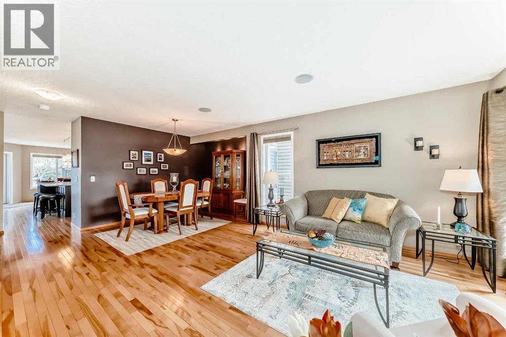 32 Shawbrooke Park Sw, Calgary, Alberta  T2Y 4L8 - Photo 3 - A2305410