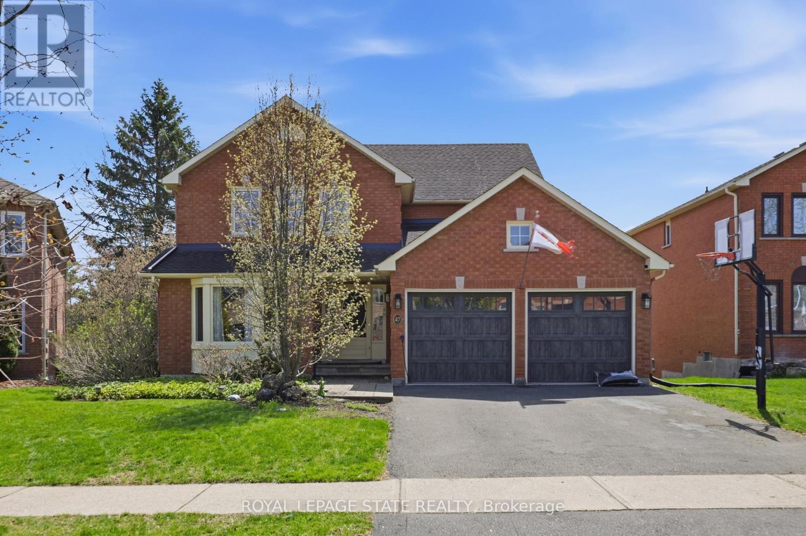 47 MACDOUGALL DRIVE, Hamilton, Ontario
