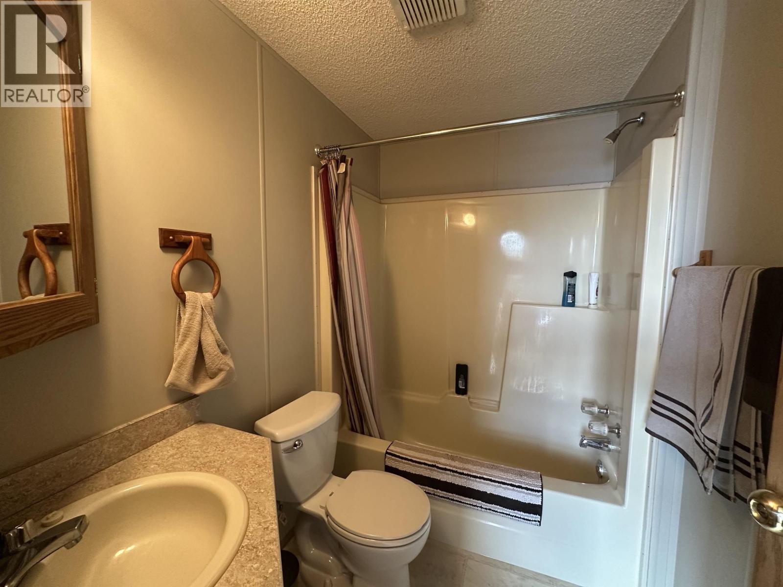 8805 Pine Road, Fort St. John, British Columbia  V1J 4M7 - Photo 8 - R3117544