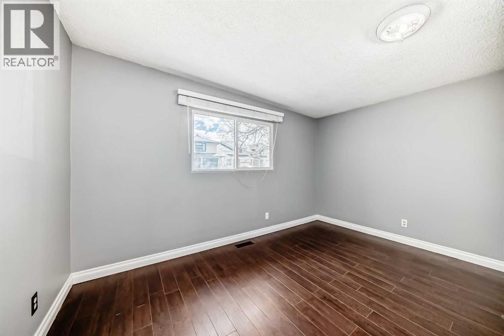 921 Mckinnon Drive Ne, Calgary, Alberta  T2E 7B5 - Photo 15 - A2303810