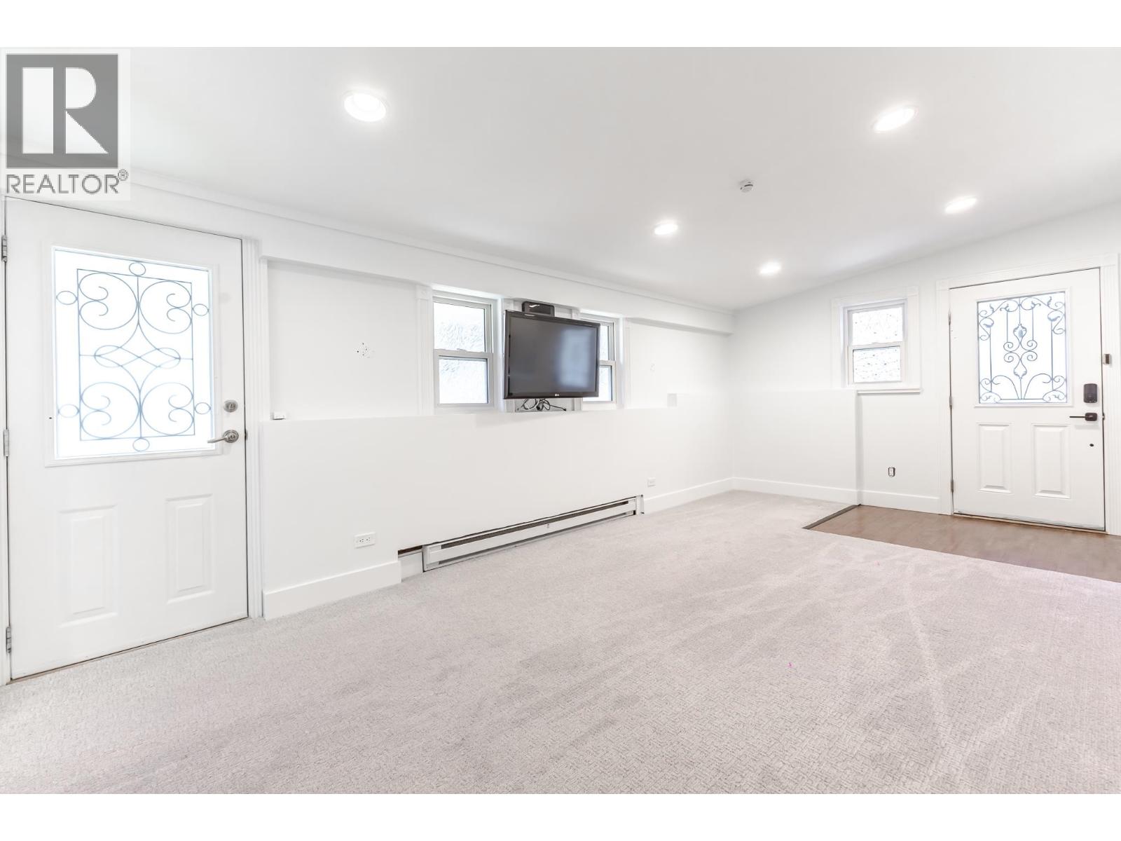 1818 Chalmers Avenue, Port Coquitlam, British Columbia  V3B 2T4 - Photo 6 - R3117532