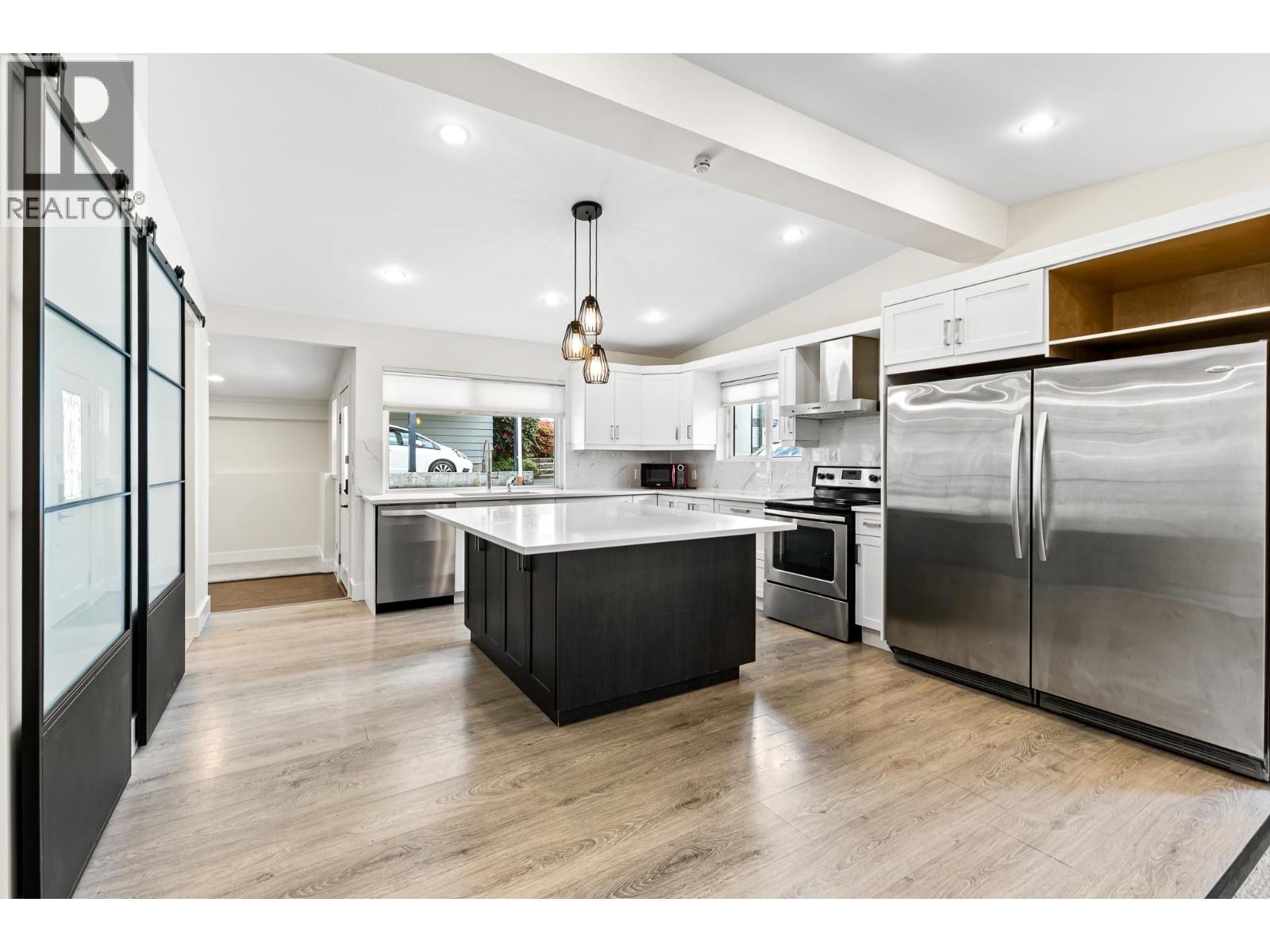 1818 Chalmers Avenue, Port Coquitlam, British Columbia  V3B 2T4 - Photo 4 - R3117532