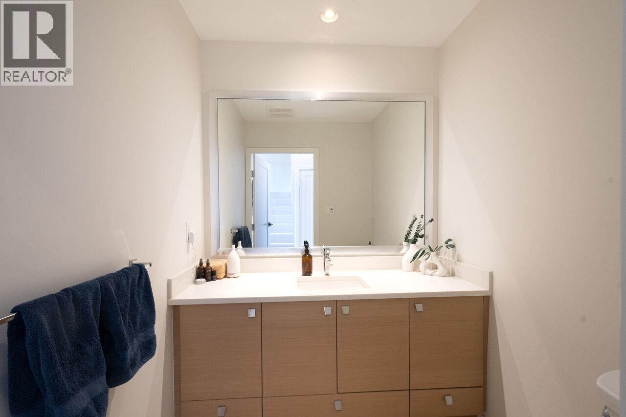 2063 W 10th Avenue, Vancouver, British Columbia  V6J 0H1 - Photo 9 - R3113485