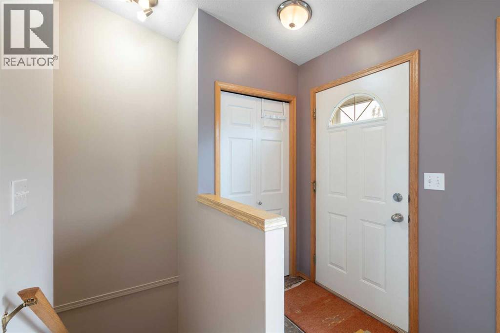622 3 Street, Strathmore, Alberta  T1P 1S3 - Photo 2 - A2287945