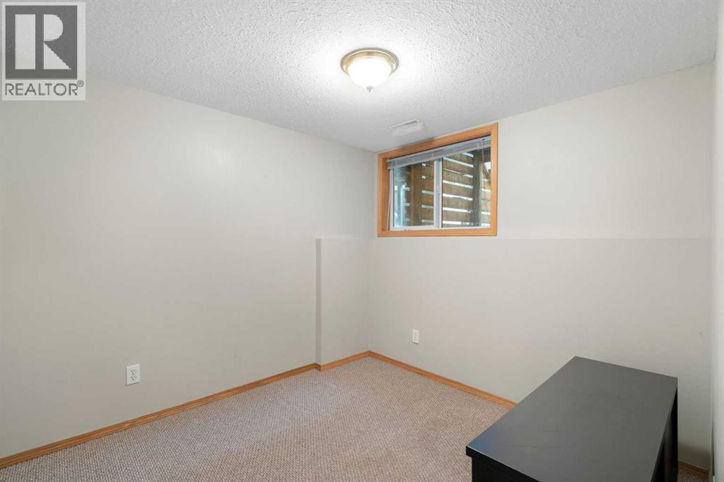622 3 Street, Strathmore, Alberta  T1P 1S3 - Photo 24 - A2287945