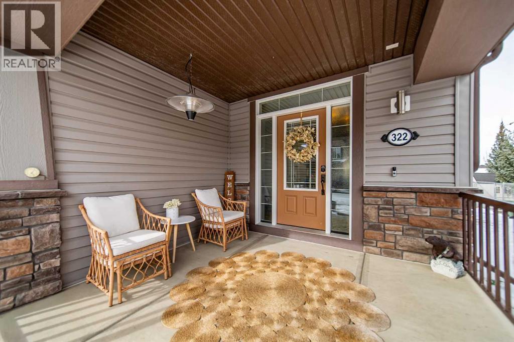 322 Windridge View Sw, Airdrie, Alberta  T4B 3R9 - Photo 2 - A2294830