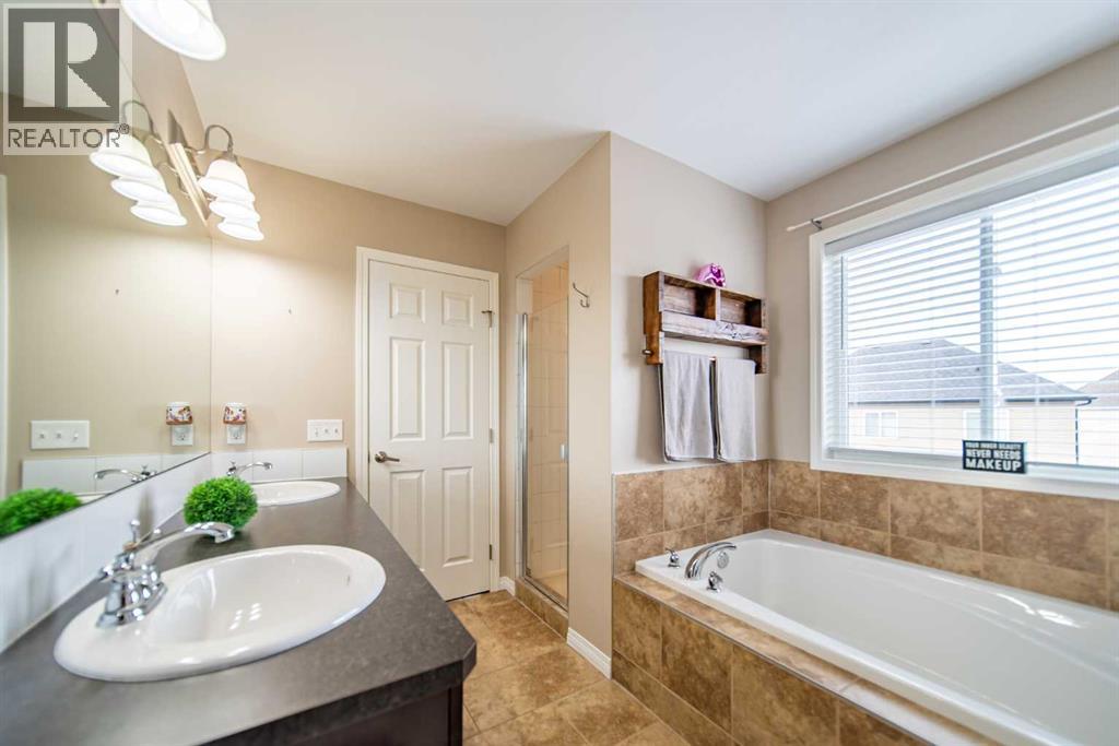 322 Windridge View Sw, Airdrie, Alberta  T4B 3R9 - Photo 22 - A2294830