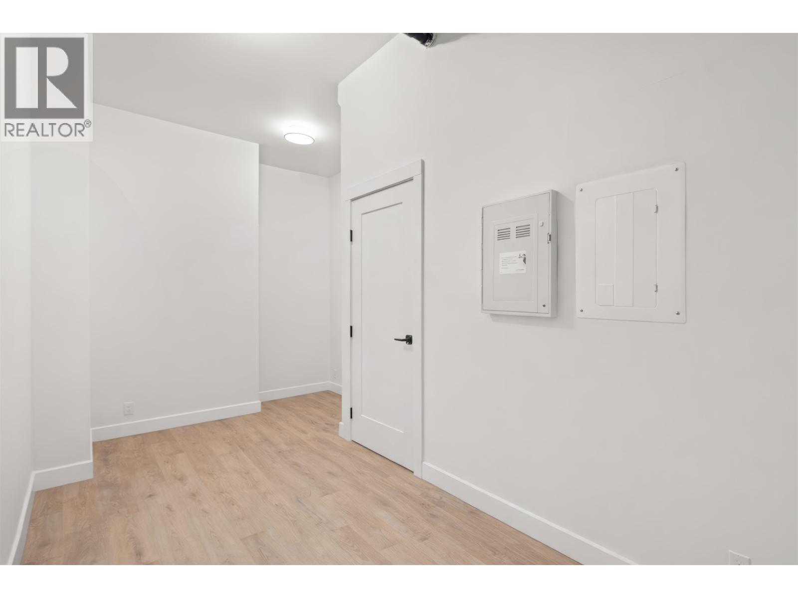 16 3552 Victoria Drive, Coquitlam, British Columbia  V3C 3V4 - Photo 28 - R3112585