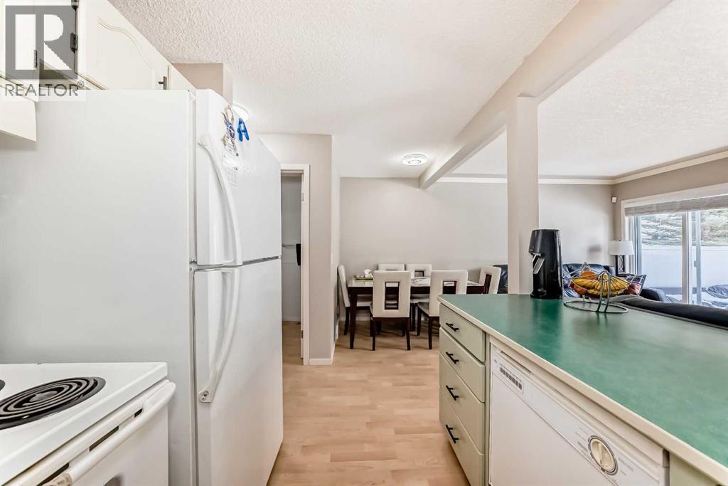 144 Country Hills Villas NW, Calgary, Alberta  T3K 4S8 - Photo 7 - A2293155