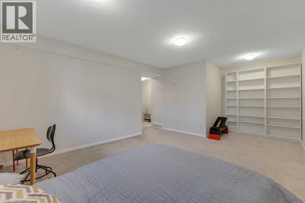 63 Panton View NW, Calgary, Alberta  T3K 0W2 - Photo 40 - A2305337
