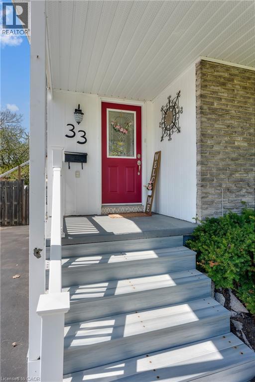 33 Stanmary Drive, St. Catharines, Ontario  L2N 5T6 - Photo 2 - 40825826