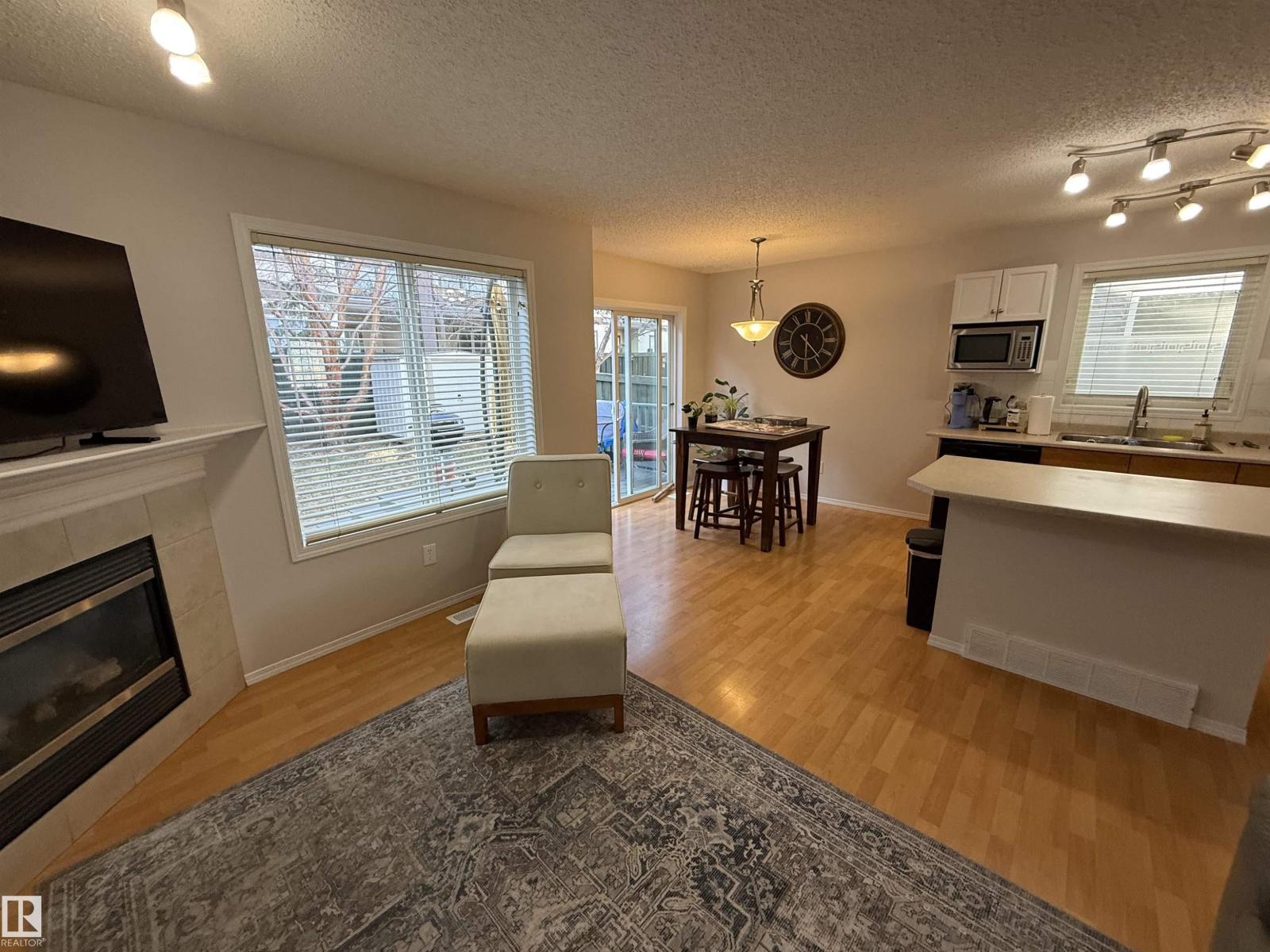 #97 2021 Grantham Ct Nw, Edmonton, Alberta  T5T 6V7 - Photo 9 - E4485039