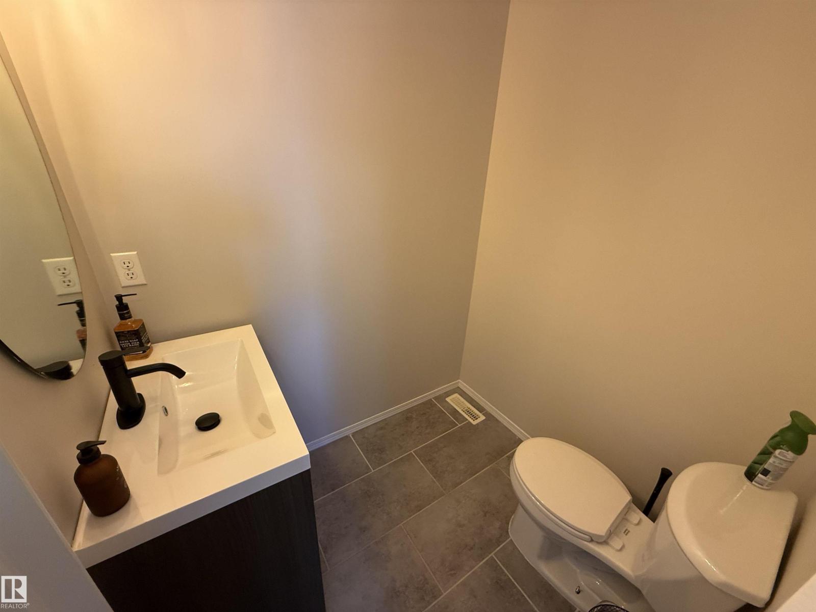#97 2021 Grantham Ct Nw, Edmonton, Alberta  T5T 6V7 - Photo 19 - E4485039