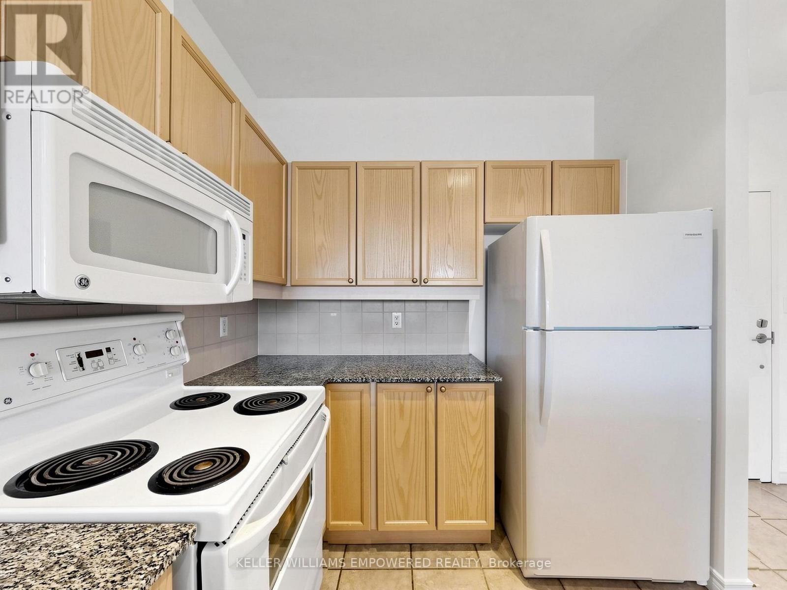 316 - 1 Leaside Park Drive, Toronto, Ontario  M4H 1R1 - Photo 25 - C13066248