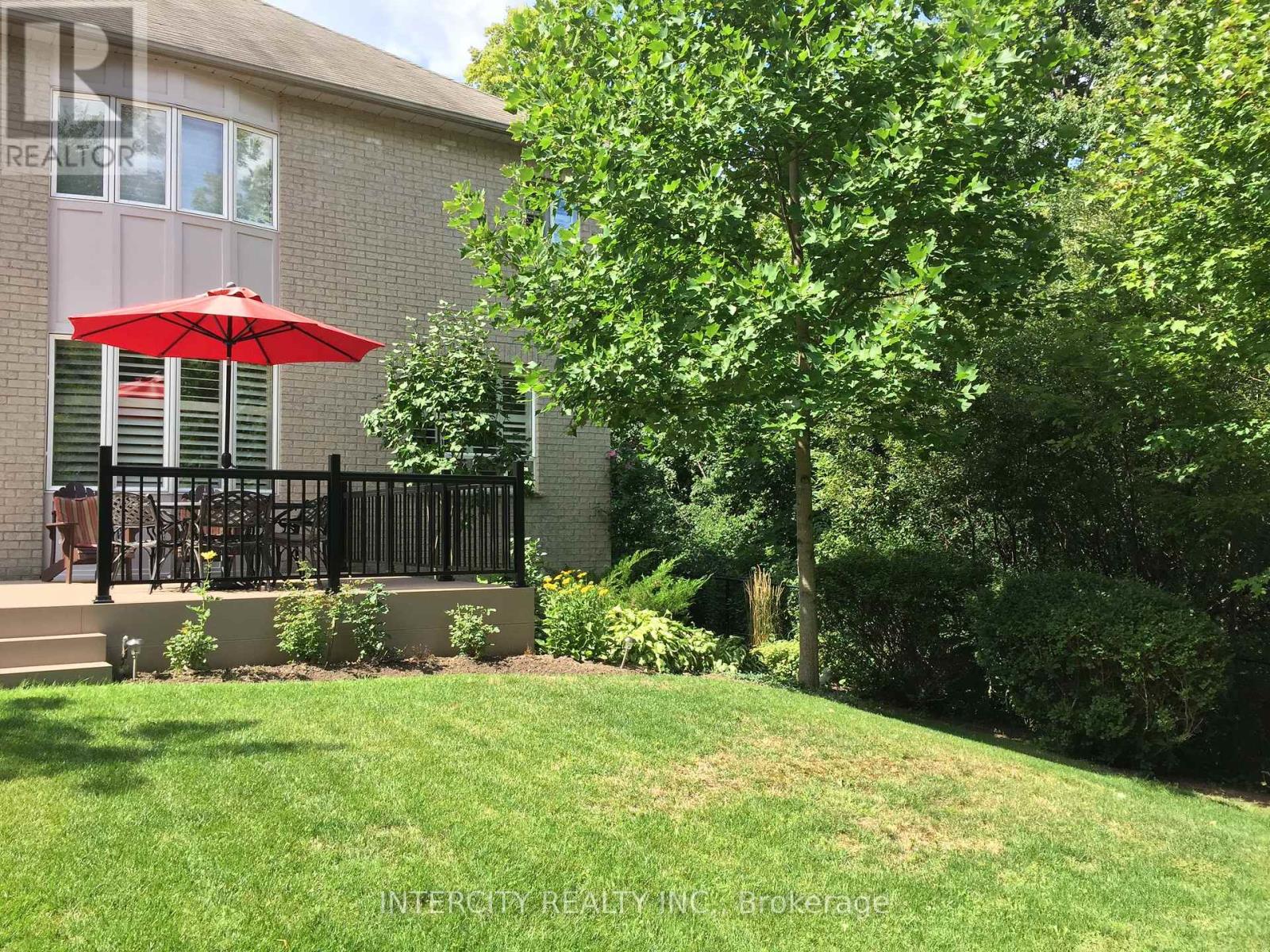 12 Sandbanks Drive, Richmond Hill, Ontario  L4E 3J5 - Photo 38 - N13064376