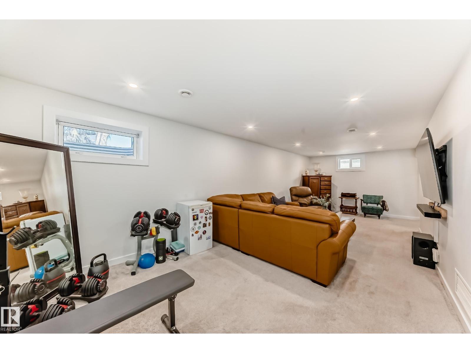 9323 70 Av Nw, Edmonton, Alberta  T6E 0T8 - Photo 29 - E4485049