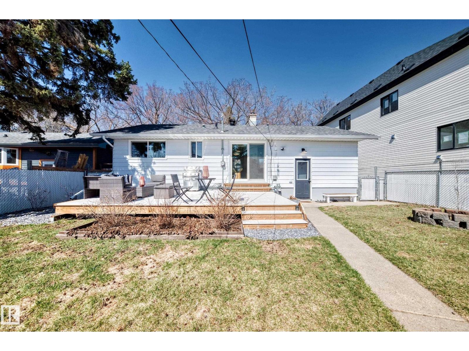 9323 70 Av Nw, Edmonton, Alberta  T6E 0T8 - Photo 44 - E4485049