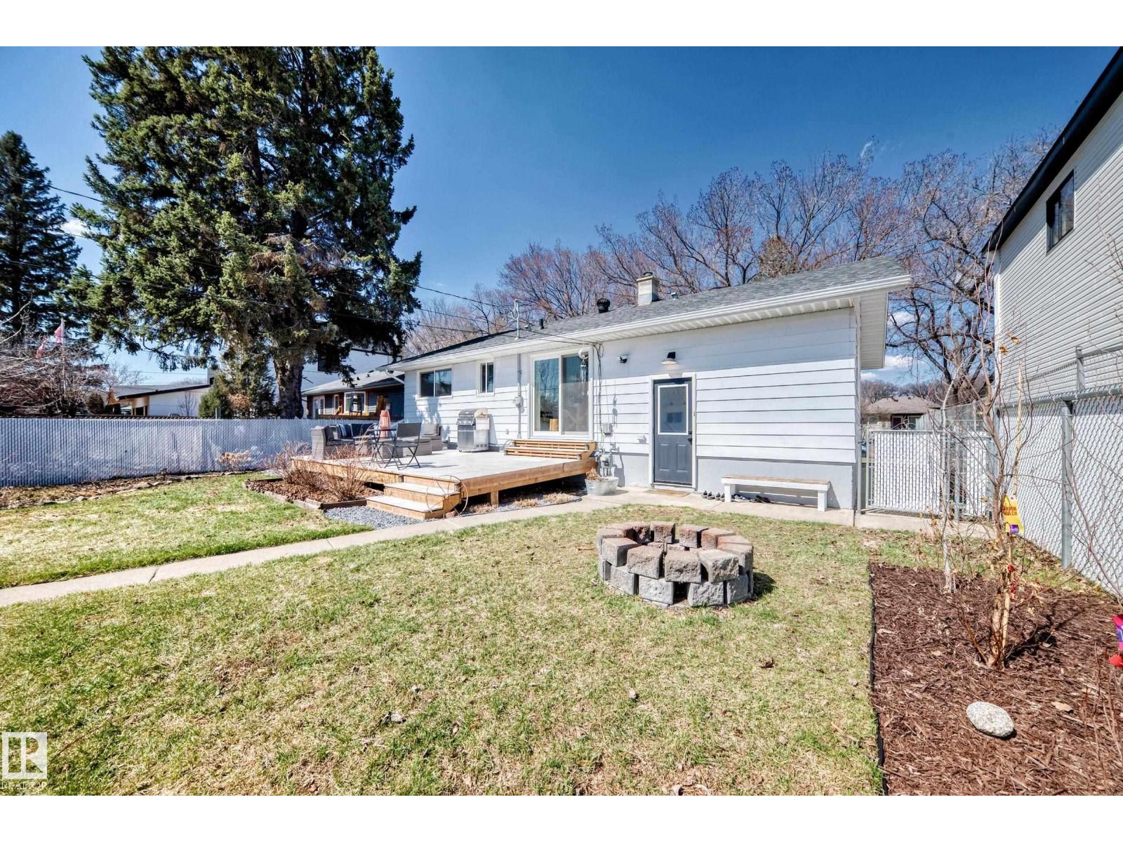 9323 70 Av Nw, Edmonton, Alberta  T6E 0T8 - Photo 47 - E4485049