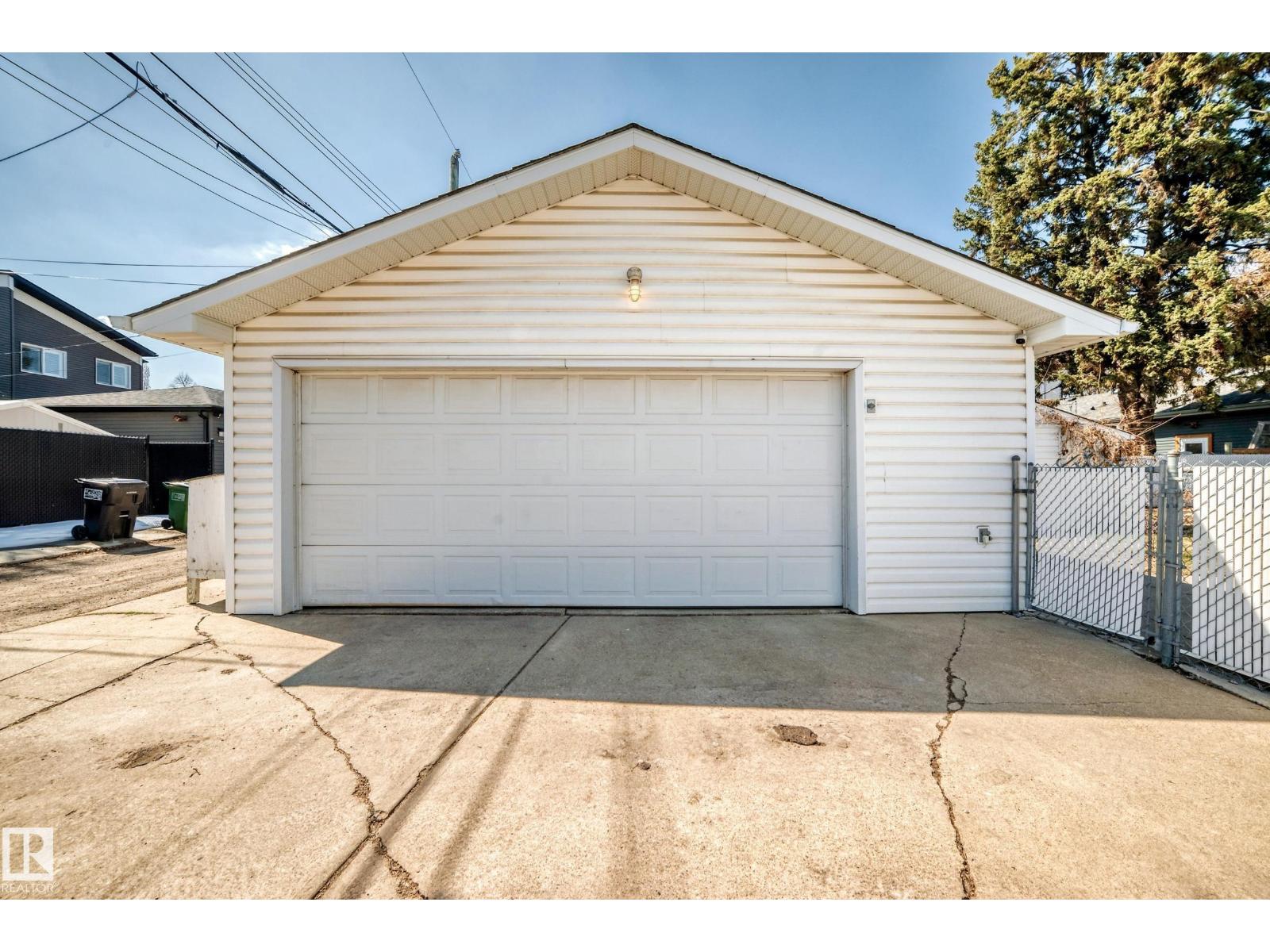 9323 70 Av Nw, Edmonton, Alberta  T6E 0T8 - Photo 53 - E4485049