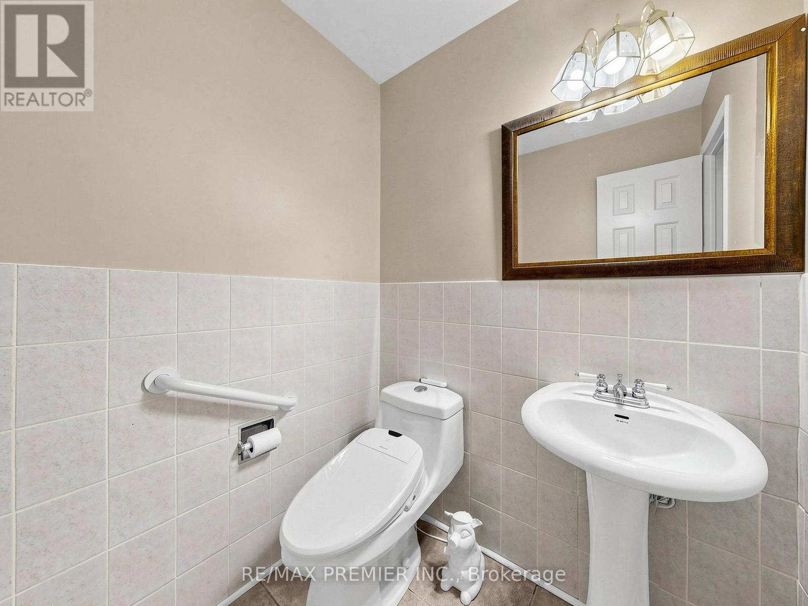 4579 Guildwood Way, Mississauga, Ontario  L5R 1Z2 - Photo 12 - W13062286