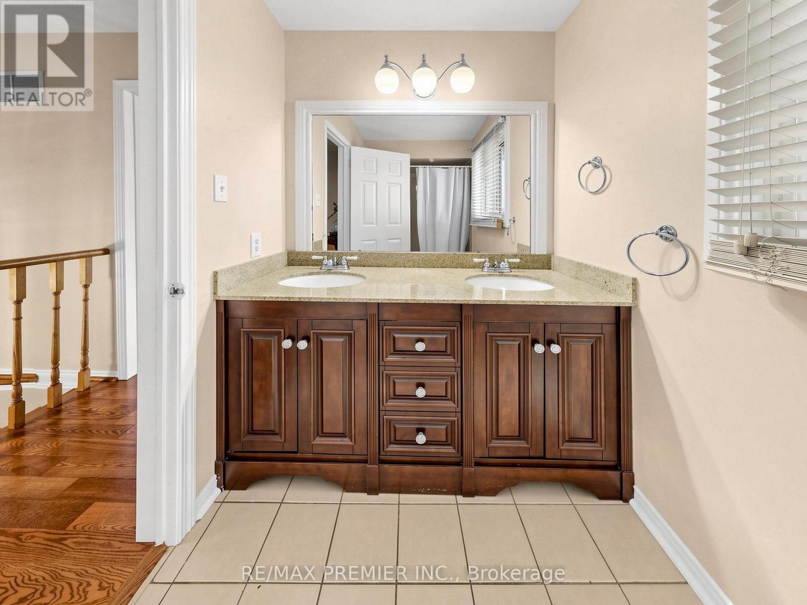 4579 Guildwood Way, Mississauga, Ontario  L5R 1Z2 - Photo 26 - W13062286