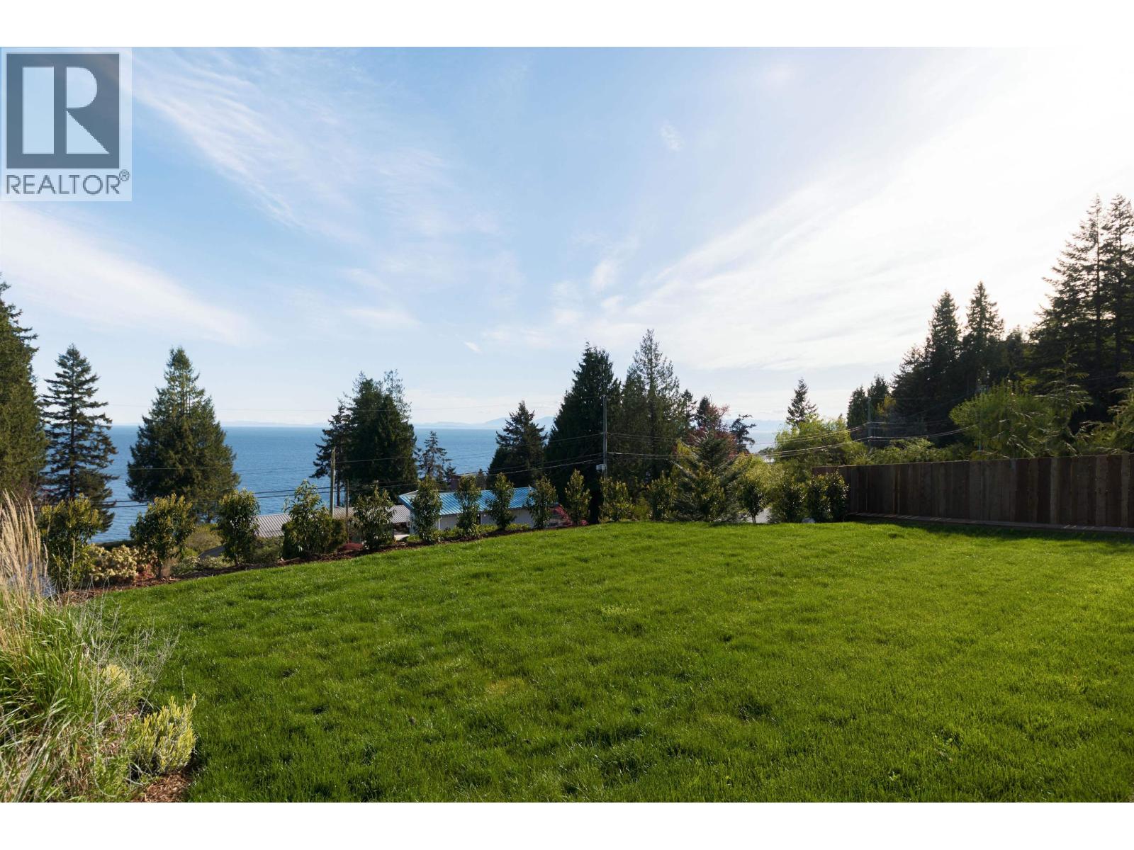 980 Gower Point Road, Gibsons, British Columbia  V0N 1V3 - Photo 33 - R3117142