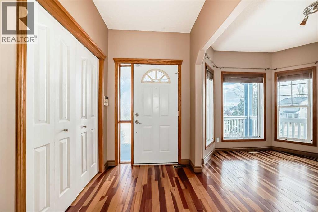 89 Hidden Ranch Hill Nw, Calgary, Alberta  T3A 5X7 - Photo 7 - A2305848