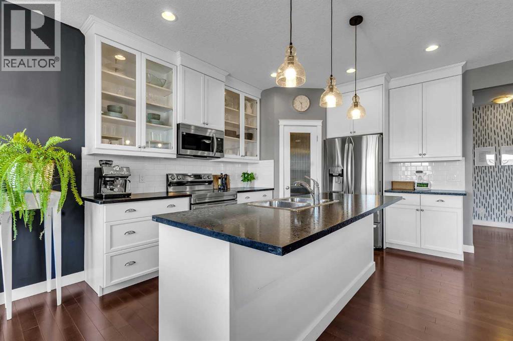 317 Panora Way Nw, Calgary, Alberta  T3K 0V1 - Photo 10 - A2306131