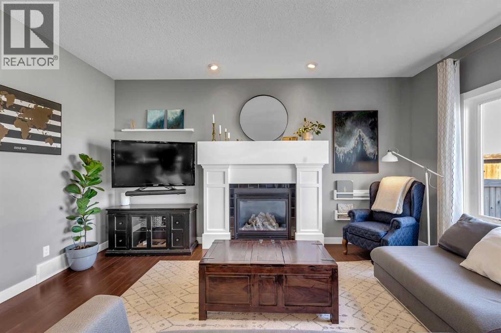 317 Panora Way Nw, Calgary, Alberta  T3K 0V1 - Photo 5 - A2306131