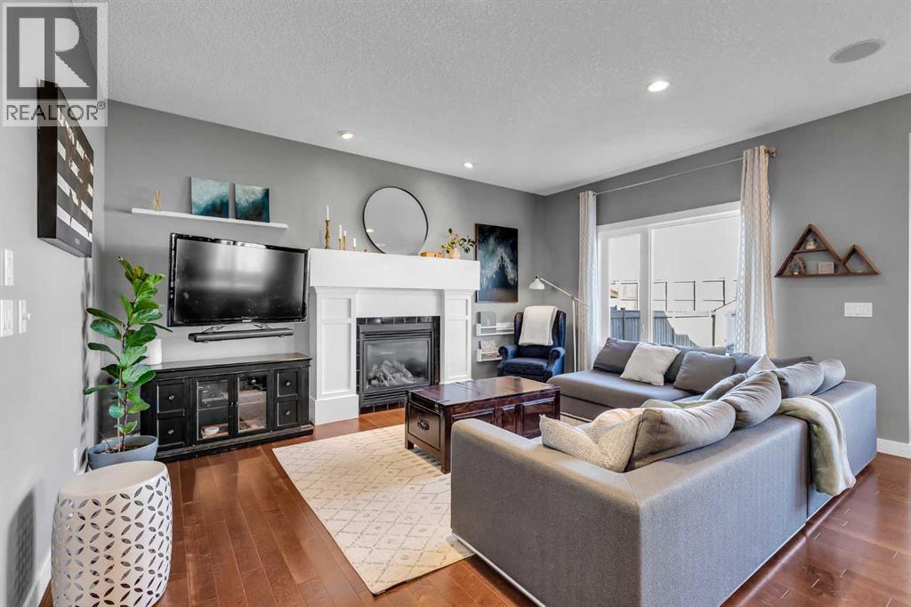 317 Panora Way Nw, Calgary, Alberta  T3K 0V1 - Photo 4 - A2306131