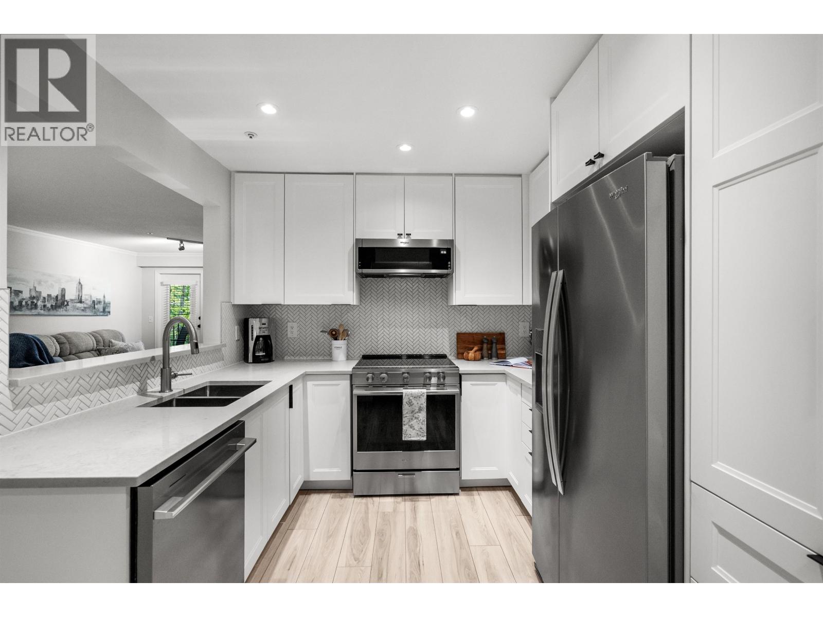 304 5556 14 Avenue, Delta, British Columbia  V4M 4E7 - Photo 4 - R3118153