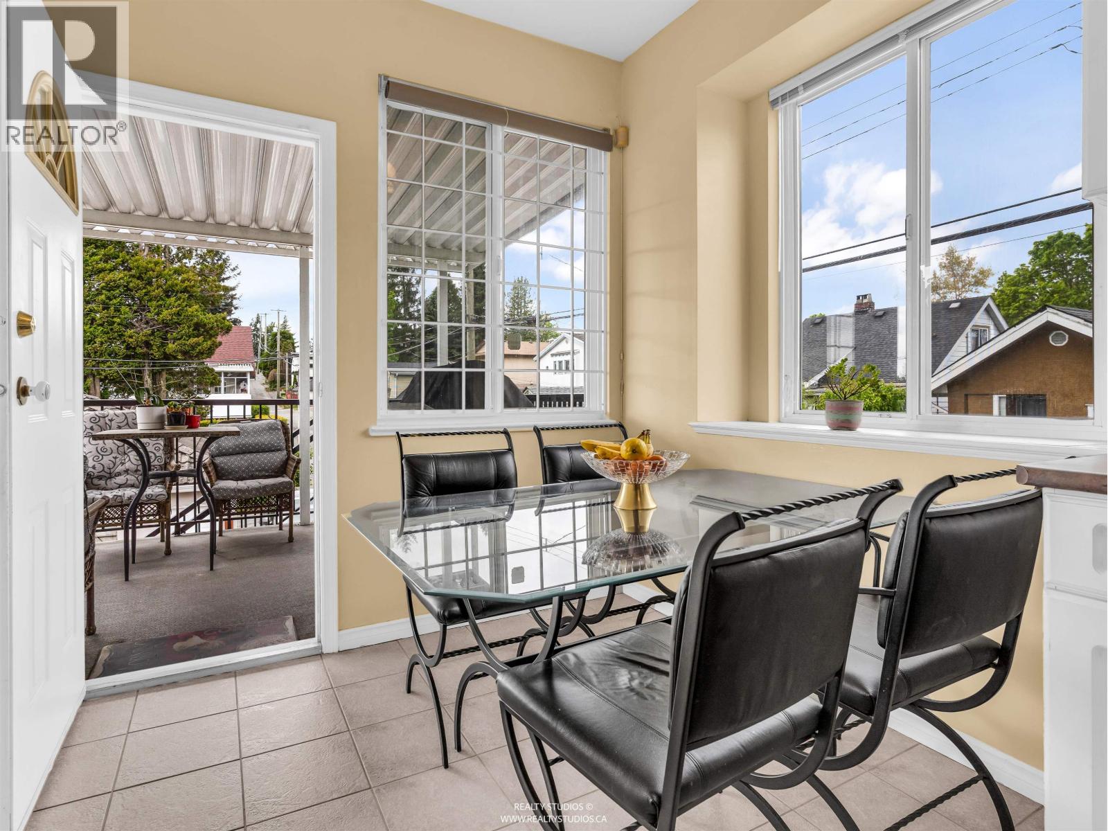 5323 Dumfries Street, Vancouver, British Columbia  V5P 3A3 - Photo 12 - R3118155