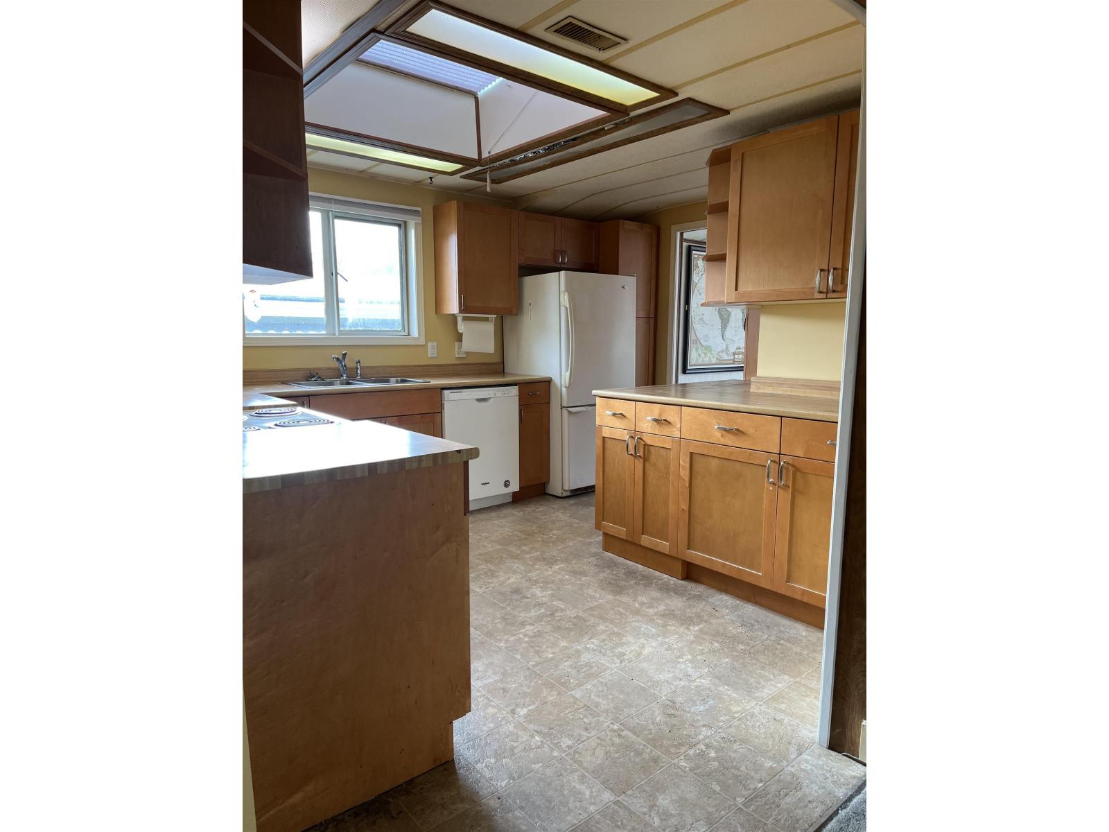 53 2315 198 Street, Langley, British Columbia  V2Z 1Z1 - Photo 11 - R3115447