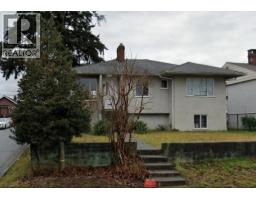 3507 MONMOUTH AVENUE, Vancouver, British Columbia