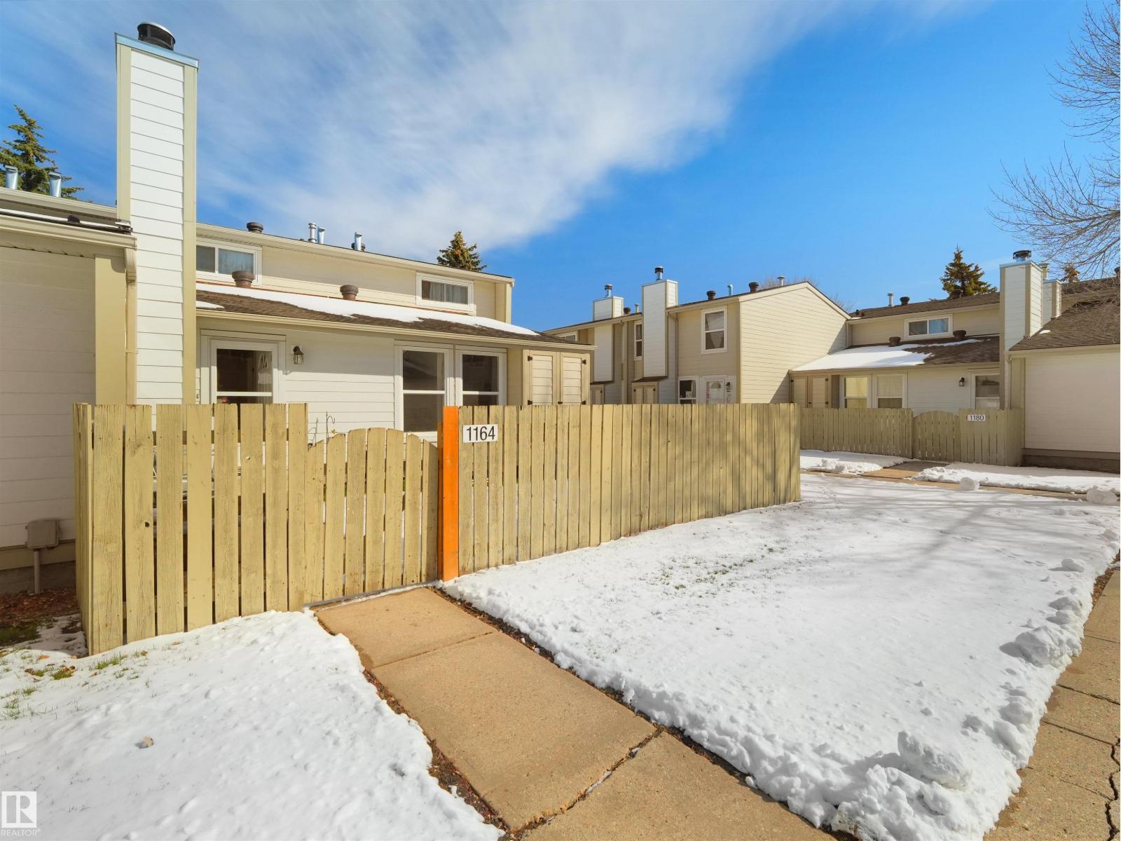 1164 Knottwood Rd E Nw, Edmonton, Alberta  T6K 2K5 - Photo 4 - E4485051