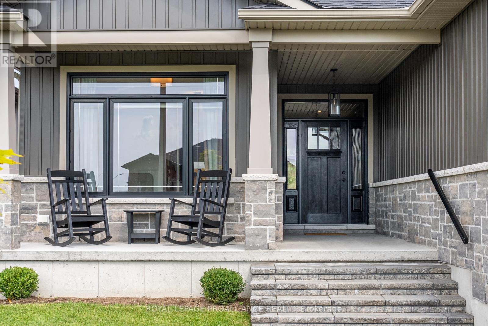 31 Schmidt Way, Quinte West, Ontario  K8V 0L5 - Photo 2 - X13059762