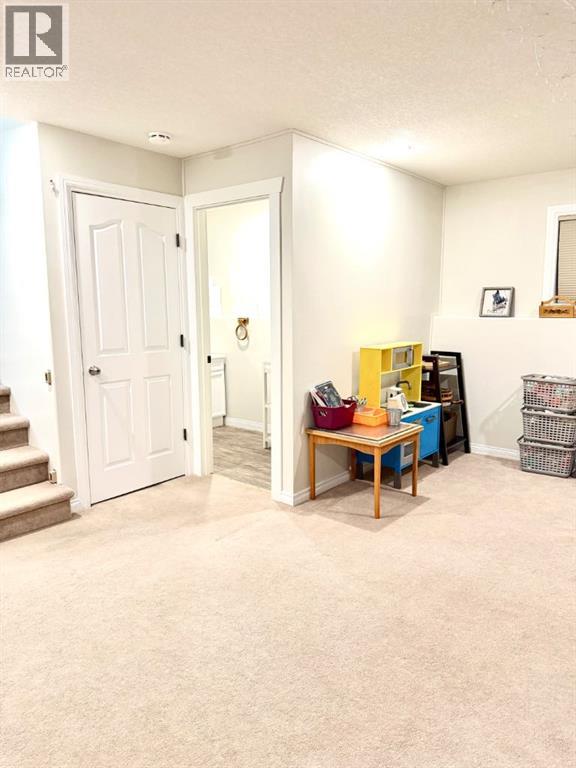 668 Blackfoot Terrace W, Lethbridge, Alberta  T1K 7X6 - Photo 12 - A2287585