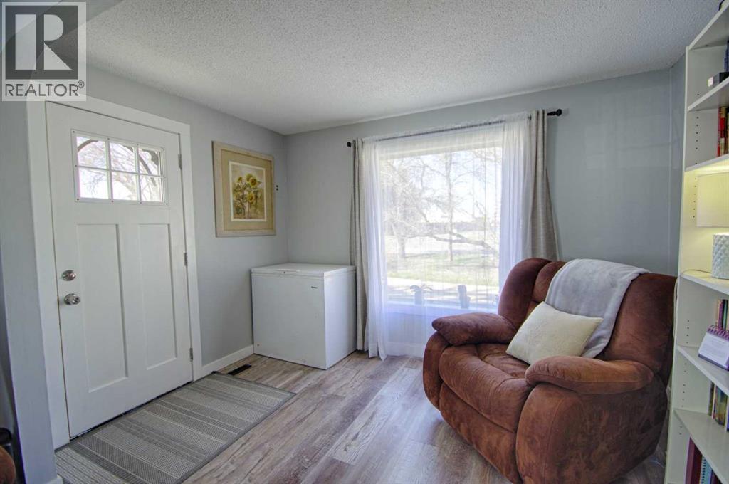 5005 44 Ave, Taber, Alberta  T1G 1A5 - Photo 3 - A2305799