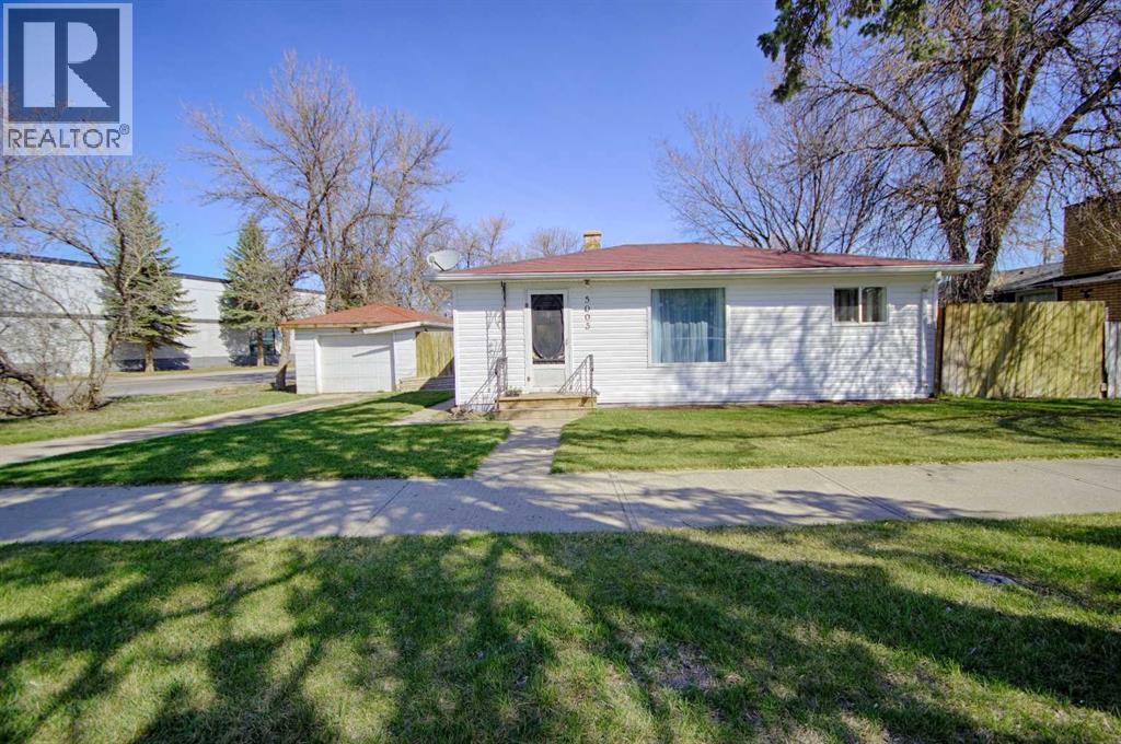 5005 44 ave, Taber, Alberta