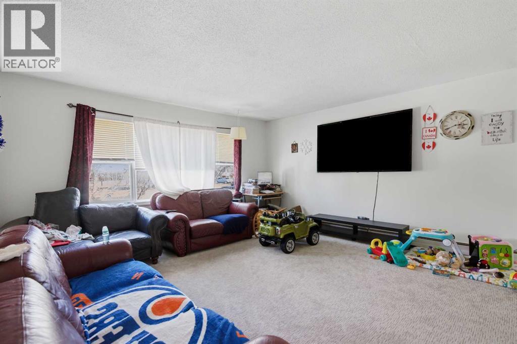6131 Bowness Road NW, Calgary, Alberta  T3B 0C9 - Photo 10 - A2296697