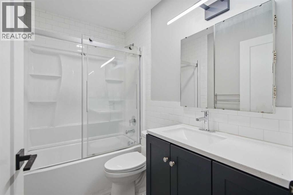 6131 Bowness Road NW, Calgary, Alberta  T3B 0C9 - Photo 18 - A2296697