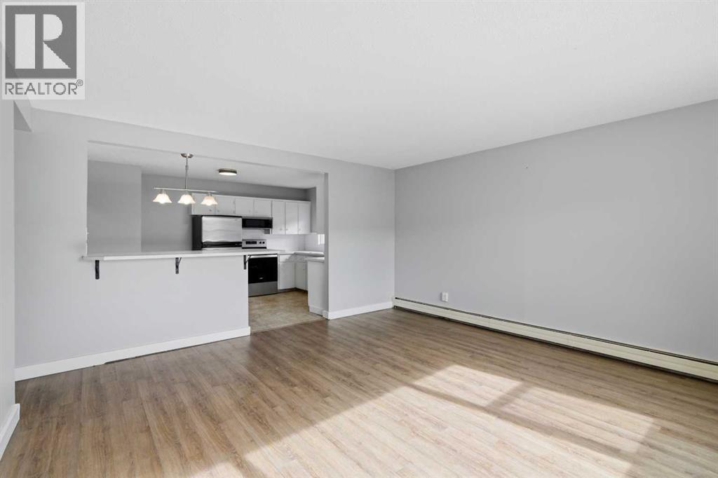 6131 Bowness Road NW, Calgary, Alberta  T3B 0C9 - Photo 16 - A2296697